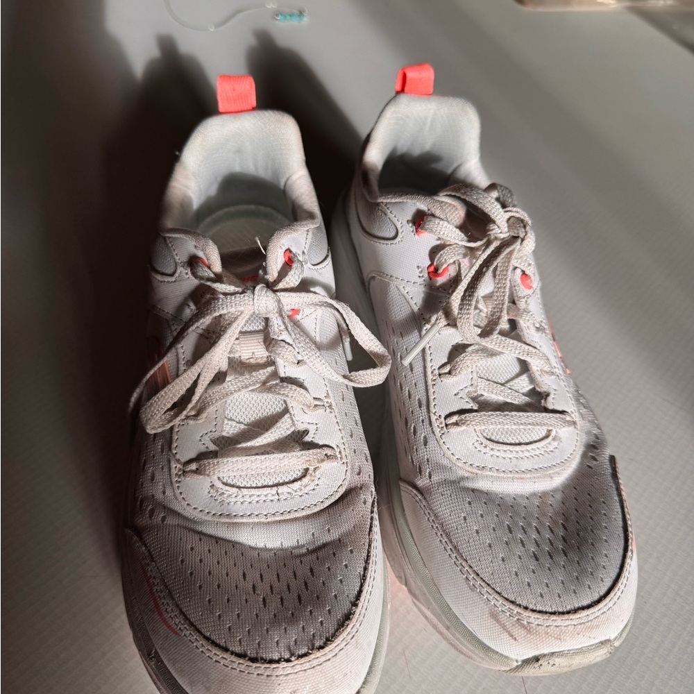 Skechers max cushion walking shoes